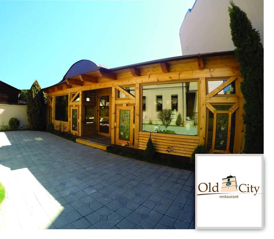 Noblesse Boutique Resort Sibiu Exterior photo Old City Restaurant