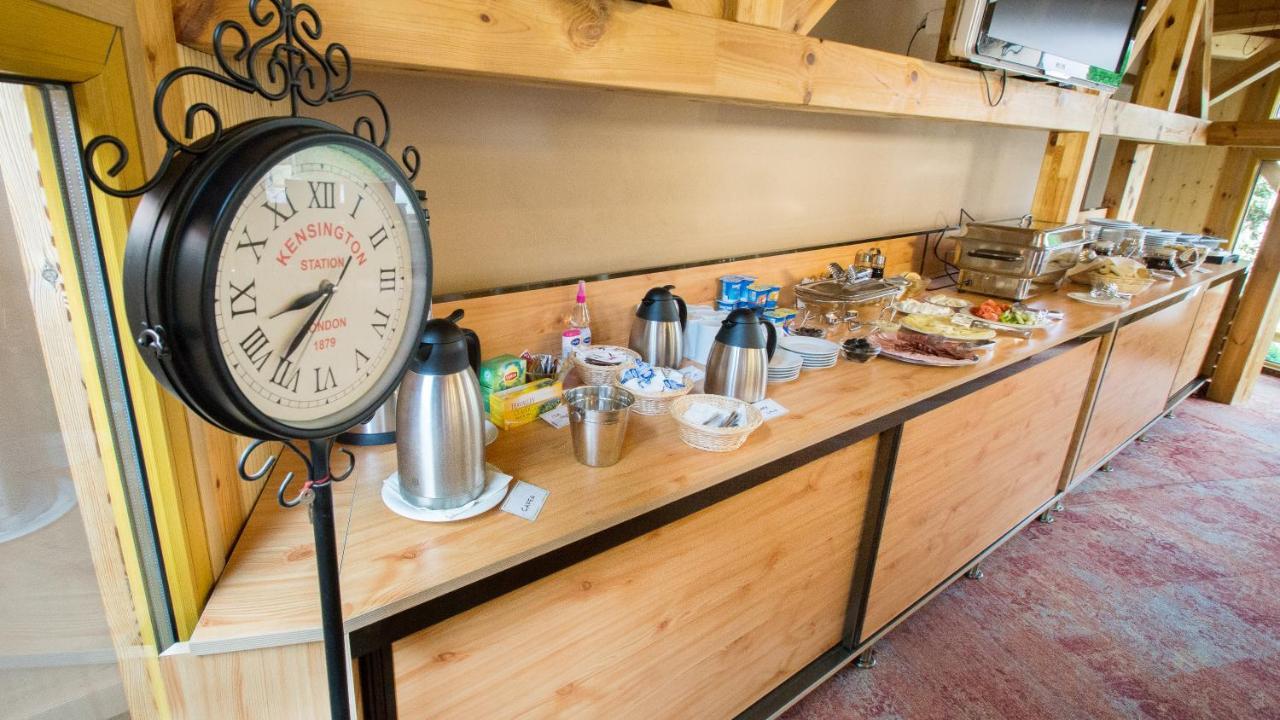Noblesse Boutique Resort Sibiu Exterior photo The self-help breakfast buffet at the station
